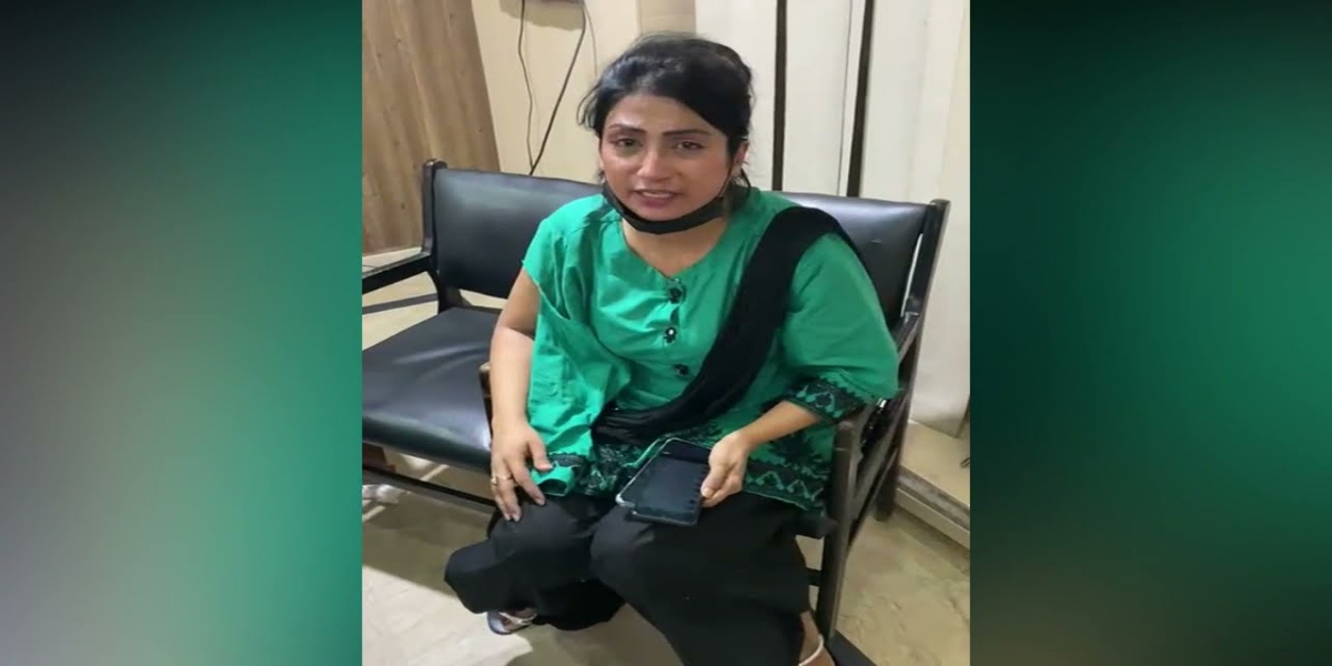 اداکارہ