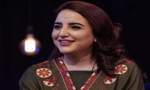 حریم شاہ کی پہلی تنخواہ