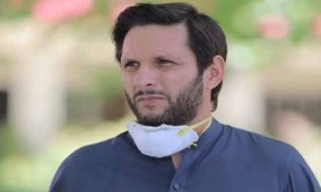 خاتون مداح کی شاہد آفریدی کو سالگرہ کے موقع پر دلچسپ انداز میں مبارکباد