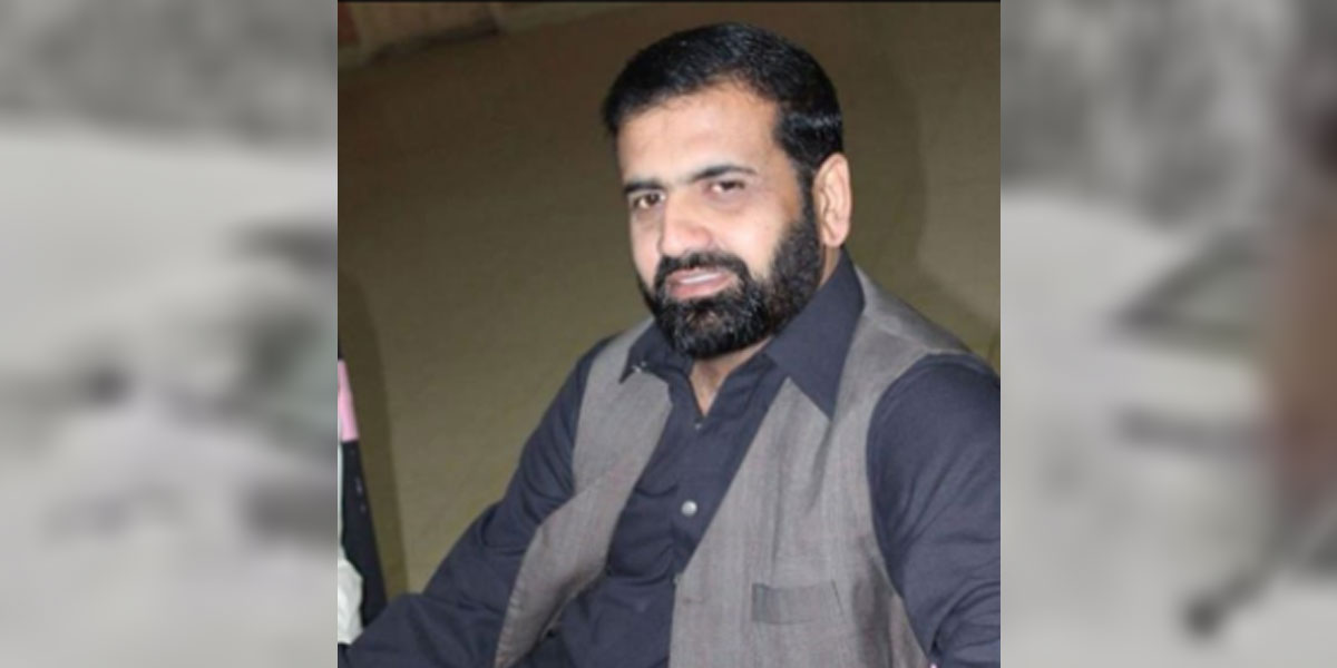 جاں بحق پولیس افسر کی شناخت اے ایس آئی نوید کے نام سے ہوئی ہے، جو کہ راولپنڈی کے تھانہ کوہسار میں تعینات تھے۔