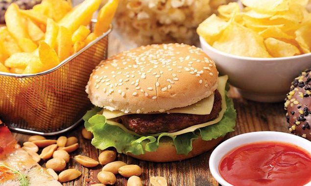 فاسٹ فوڈ سے قوت مدافعت کمزور ہوتی ہے ، تحقیق