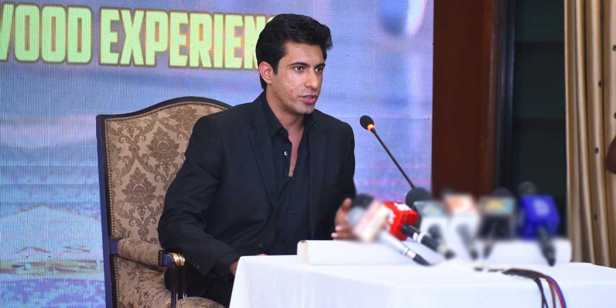 پاکستانی فنکاروں