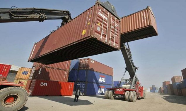 پاکستان کا تجارتی خسارہ 35 ارب ڈالر سے تجاوز کرگیا