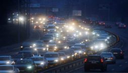 روسی حملے کے بعد کیف سے شہریوں کا انخلا شروع