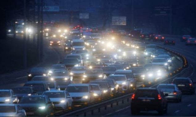 روسی حملے کے بعد کیف سے شہریوں کا انخلا شروع