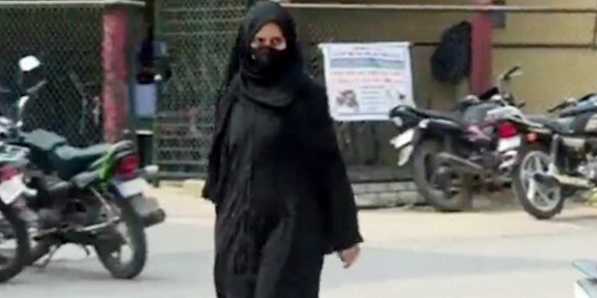 باحجاب لڑکی