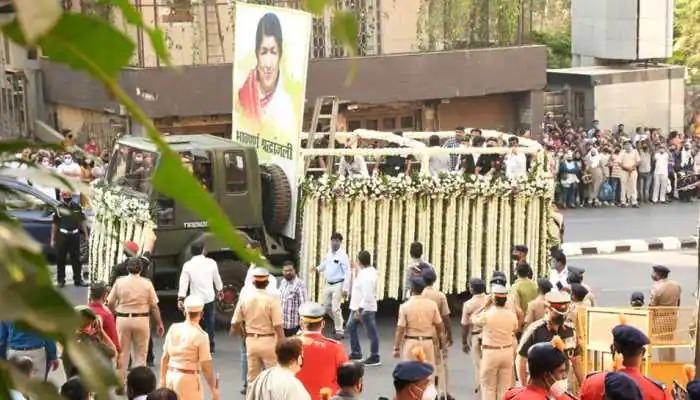 لیجنڈ گلوکارہ لتا منگیشکر کی میت شیواجی پارک ممبئی منتقلی