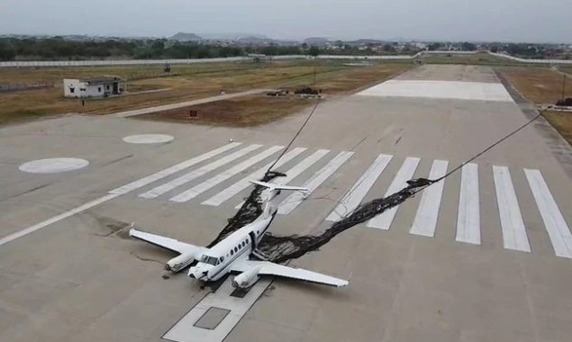 کریش لینڈنگ میں طیارے کو نقصان پہنچنے پر پائلٹ کو 85 کروڑ کا بل بھیج دیا