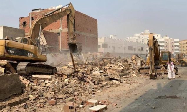 جدہ میں جرائم پیشہ افراد کے ٹھکانوں سے 100 کلو سونا اور 6 کروڑ ریال ضبط