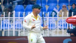 ٹھمکوں کے بعد ڈیوڈ وارنر کا پنڈی اسٹیڈیم میں بھنگڑا