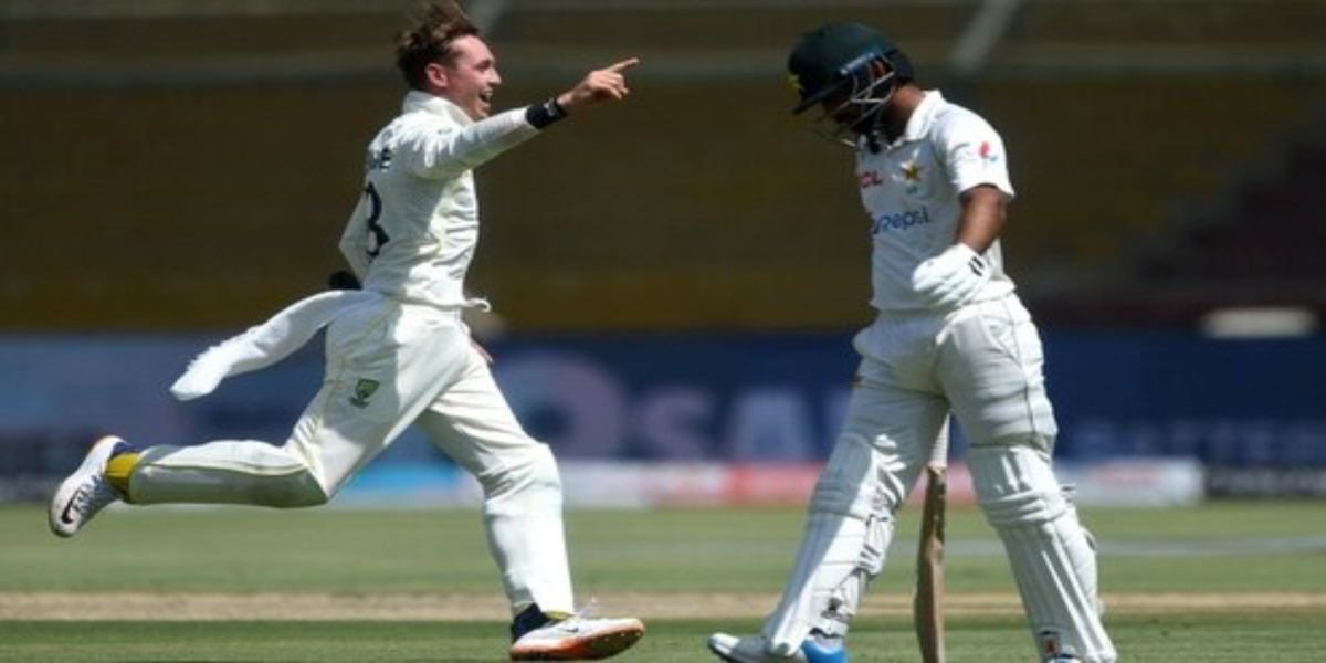 کراچی ٹیسٹ: آسٹریلیا کے 556 رنز کے جواب میں پاکستانی ٹیم 148 رنز پر ڈھیر