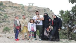 یوم خواتین کے موقع پر شاہد آفریدی کی فیملی فوٹو