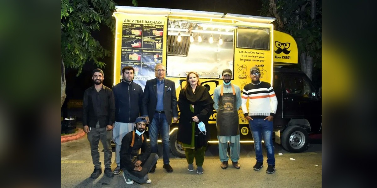 صدر مملک کا سماعت سے محروم افراد کے ہوٹل کے لئے تعریفی پیغام