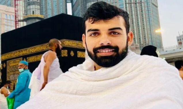نائب کپتان شاداب خان نے عمرے کی سعادت حاصل کرلی