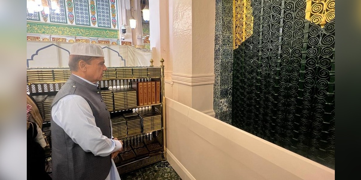 مسجد نبوی ﷺ میں نمازِ جمعہ