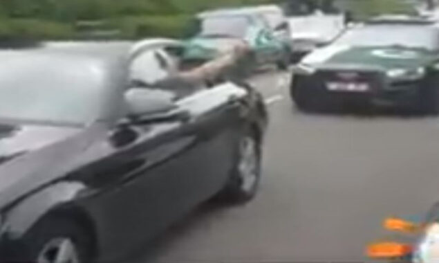 برسلز میں ’پاکستان زندہ باد اور پاک آرمی زندہ باد‘ کار ریلی کا اہتمام