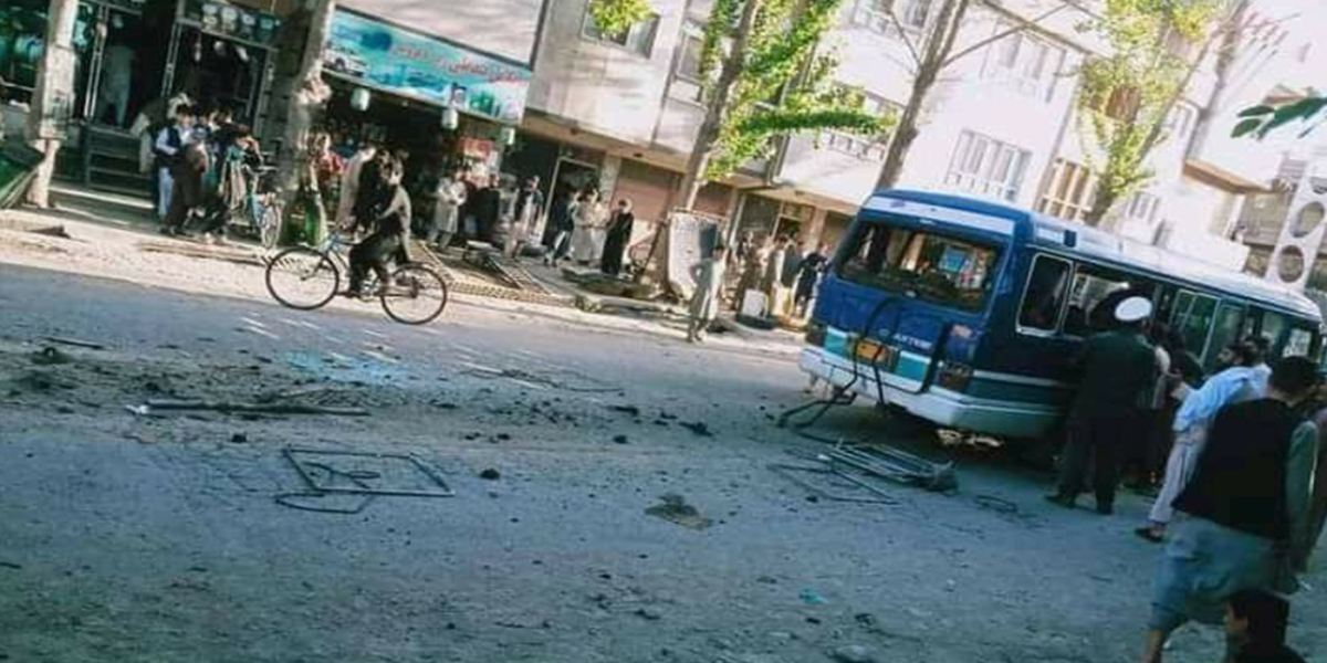افغانستان میں عید الفطر کے دن بس میں دھماکہ، خاتون جاں بحق