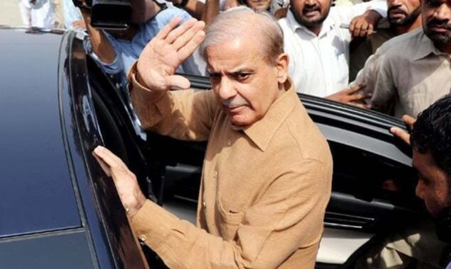 لاہور میں بغیر پروٹوکول