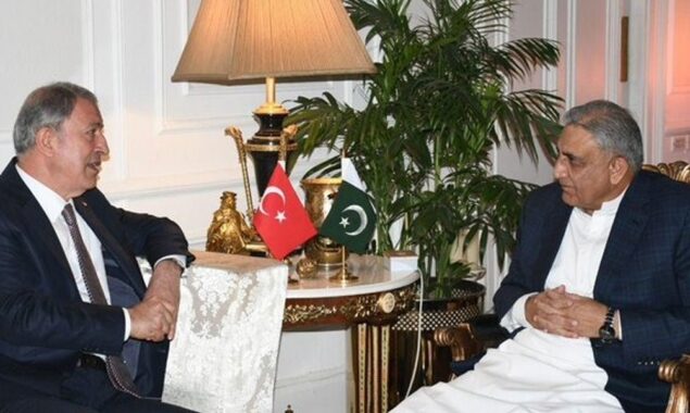 آرمی چیف سے ترکی کے وزیر دفاع کی ملاقات