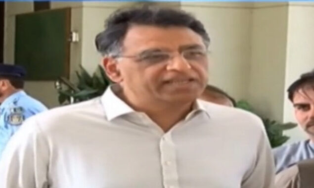 اسد عمر