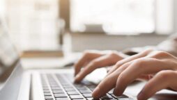 انٹرنیٹ پر غیر اخلاقی مواد