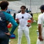 شعیب اختر پاکستانی اسکواڈ سے ملاقات کے لیے پنڈی اسٹیڈیم پہنچ گئے
