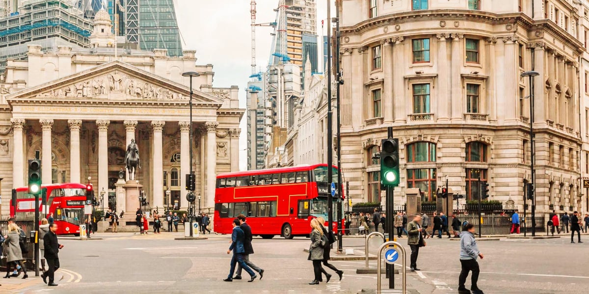 برطانیہ تاریخ کے بدترین معاشی بحران کا شکار