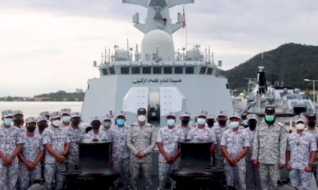 پاکستان بحریہ میں نئے شامل ہونے والے جہاز پی این ایس تیمور نے چین سے پاکستان واپسی کے دوران ملائیشیا کی بندرگاہ لاموٹ کا دورہ کیا۔