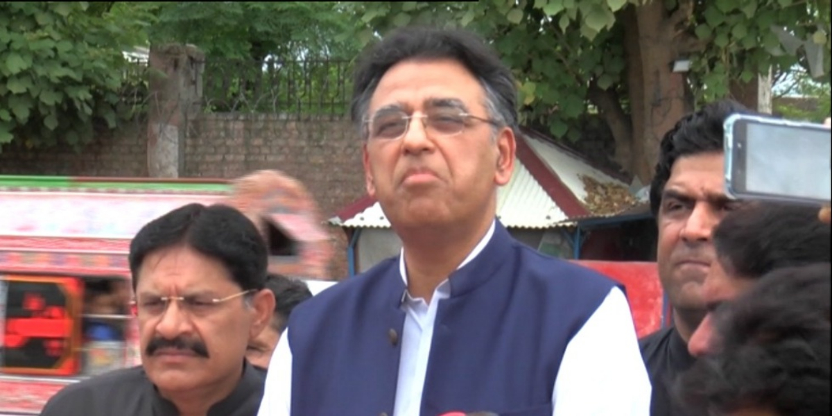 اسد عمر
