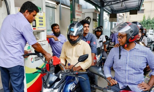 بنگلادیش میں پیٹرول تاریخ کی بلند ترین سطح پر پہنچ گیا