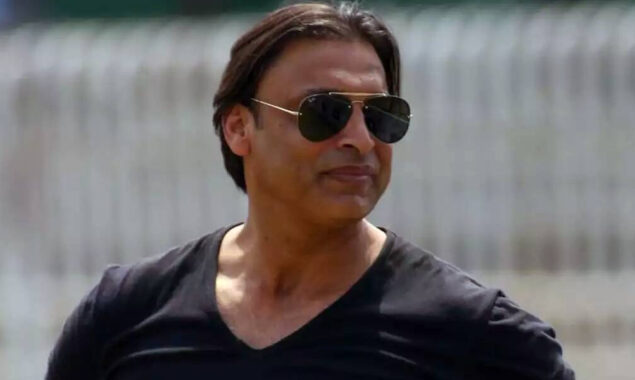 سیلابی ریلے سے ملک میں تباہی، شعیب اختر کا طنزیہ ٹوئٹ