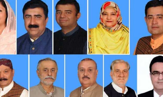 عمران خان کے حکم پر مستعفی نہ ہونے والے اراکین کو بڑے انعام مل گئے