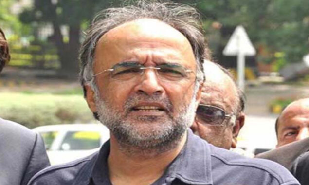 قمر زمان کائرہ