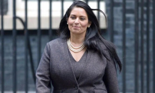 برطانوی وزیر داخلہ پریتی پٹیل اپنے عہدے سے مستعفی