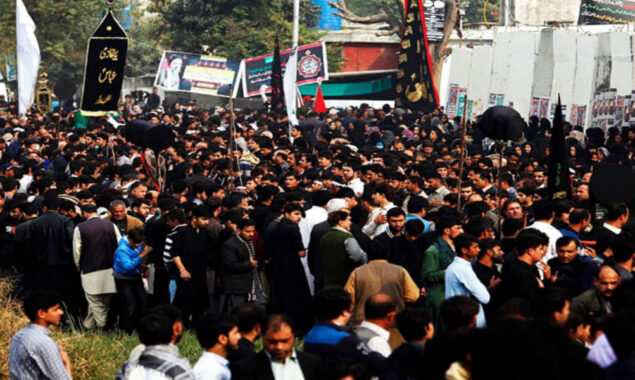 حیدرآباد، کراچی، لاہور، راولپنڈی، خانپور، رحیم یار خان، میانوالی سمیت ملک بھر میں حضرت امام حسینؑ کے چہلم کے موقع پر سیکیورٹی کے سخت اور غیر معمولی انتظامات کیے گئے ہیں۔