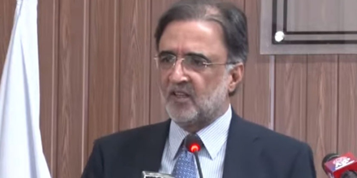 قمر زمان قائرہ