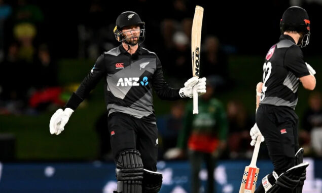 سہ فریقی سیریز: نیوزی لینڈ کی باآسانی بنگلادیش کو شکست