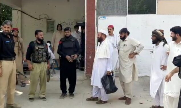 لکی مروت