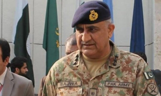 آرمی چیف کا ہیڈ کوارٹرز آرمی ایئر ڈیفنس کمانڈ کا دورہ، عمان کے سفیر سے ملاقات