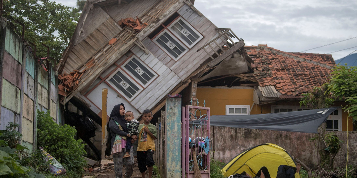 انڈونیشیا میں 6.4 شدت کا زلزلہ