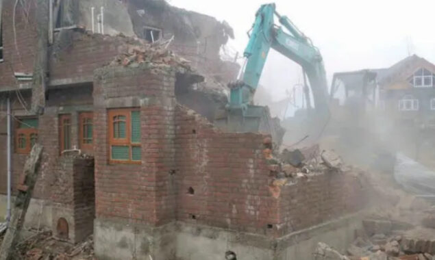 مقبوضہ کشمیر میں آزادی کے متوالوں کی جائیدادیں سیل اور مسمار کرنے کی مہم تیز