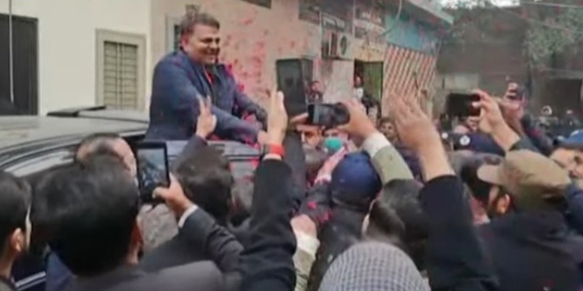 فواد چوہدری