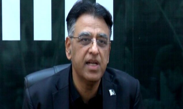اسد عمر