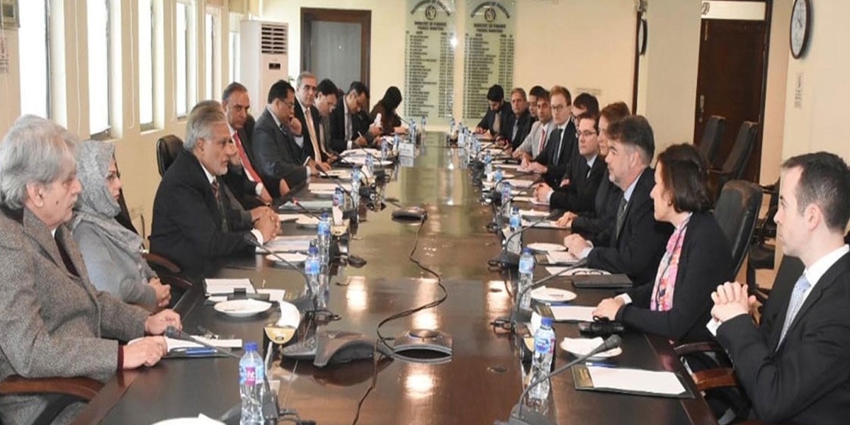 وزیر خزانہ