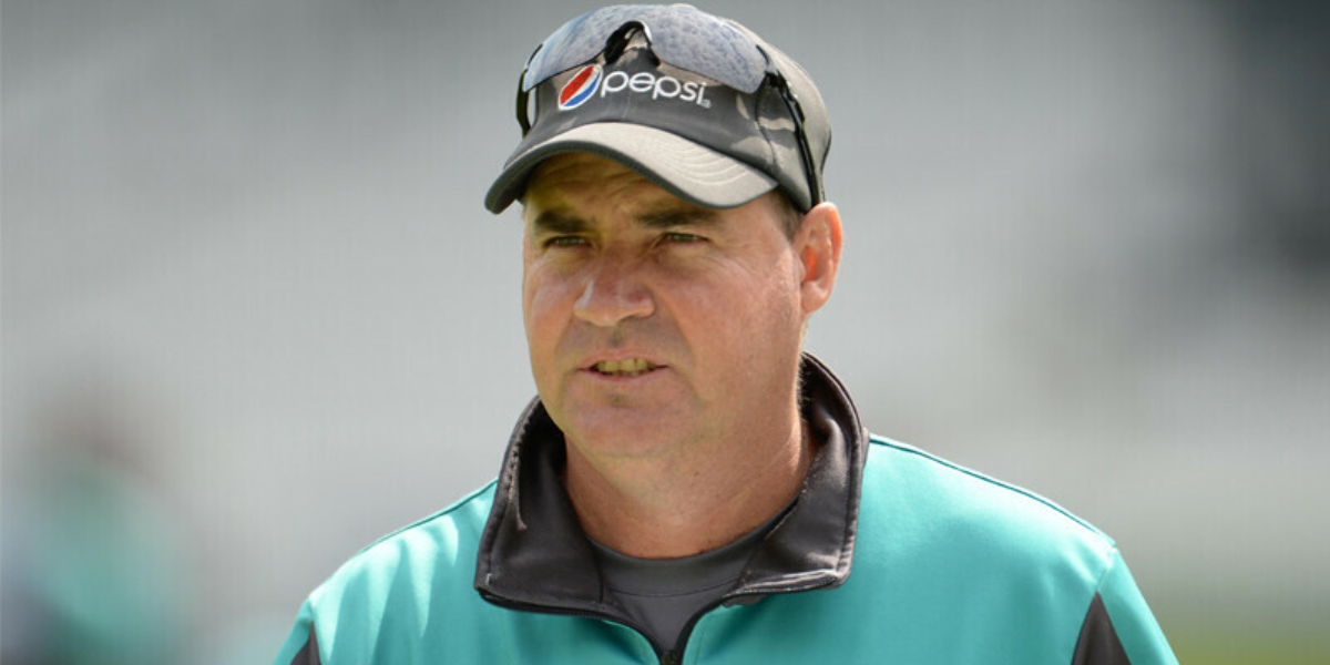 مکی آرتھر پی سی بی کو چکر دینے لگے، پی سی بی بھی چکرا گیا