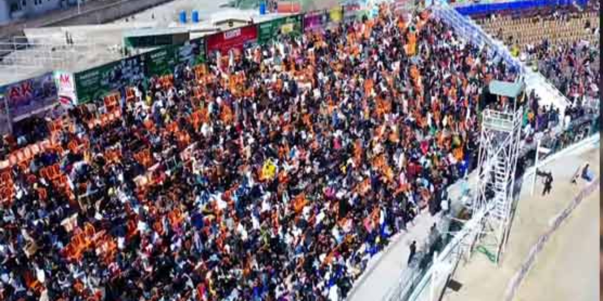 کوئٹہ میں 27 سال بعد کرکٹ کی واپسی، تماشائیوں کا جوش و خروش عروج پر پہنچ گیا