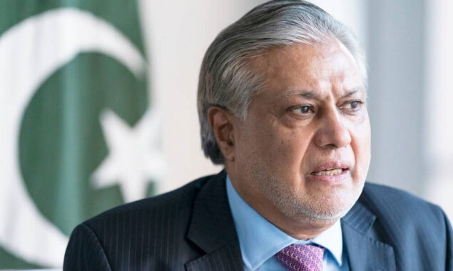 اسحاق ڈار