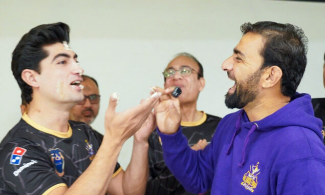 فاسٹ بولر نسیم شاہ 20 سال کے ہوگئے
