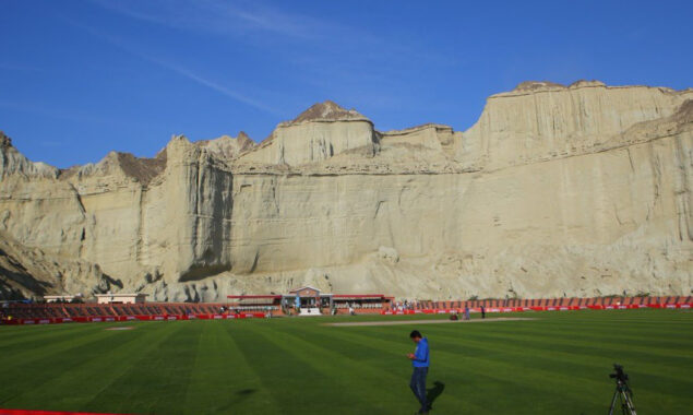 گوادر میں کرکٹ اکیڈمی کا افتتاح