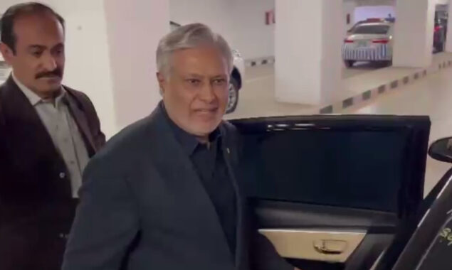 اسحاق ڈار